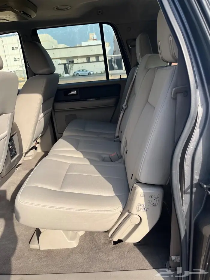 اكسبديشن 2011 نظيف 10