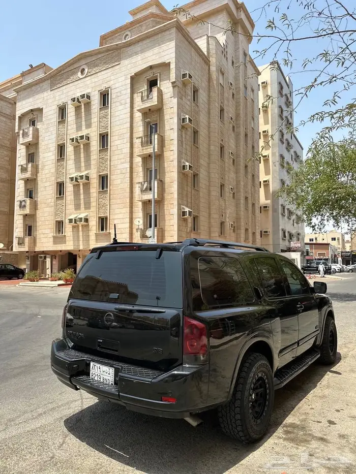 نيسان 4