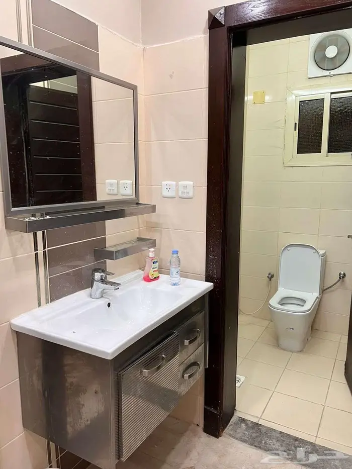 شقة للإيجار ثلاث غرف مفروشة في حي الخضراء 13