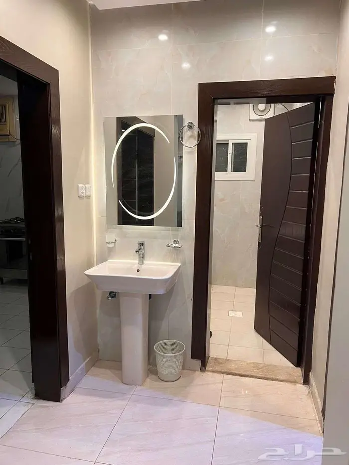 شقة للإيجار ثلاث غرف مفروشة في حي الخضراء 14