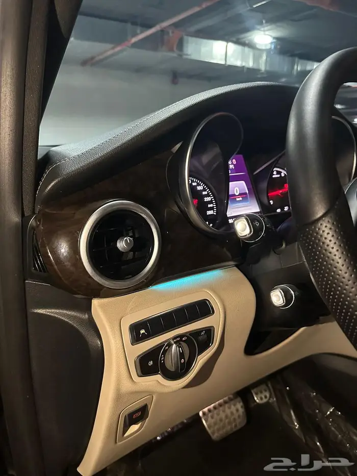 مرسيدس V 12