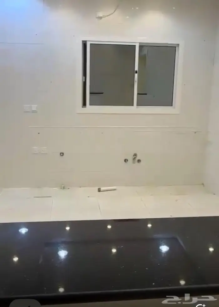 ملحق مع سطح مستقل الوسام 3 2