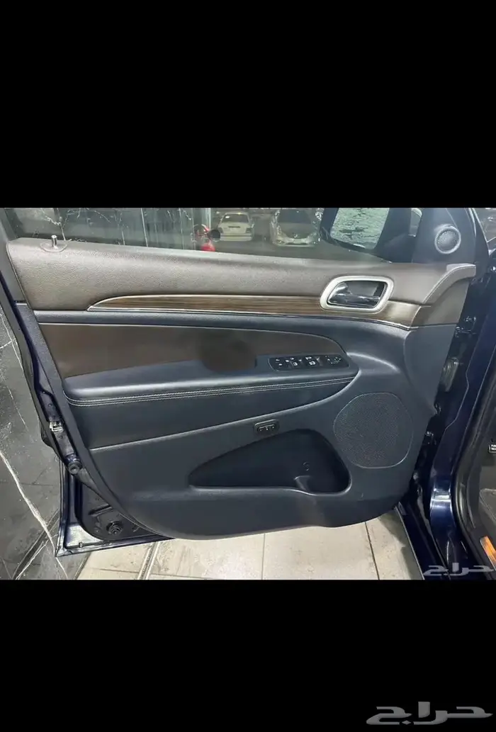 جيب جراند شيروكي اوفرلاند 2014 هيمي 8 سيليندر 5.7 7