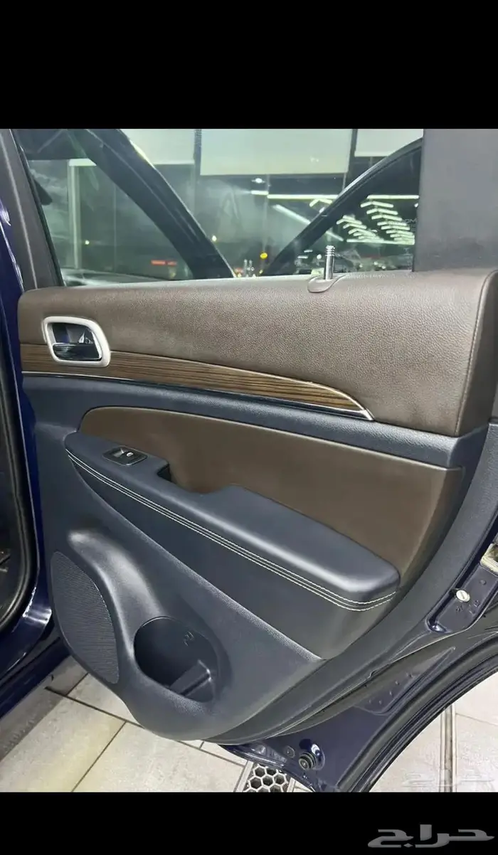 جيب جراند شيروكي اوفرلاند 2014 هيمي 8 سيليندر 5.7 5