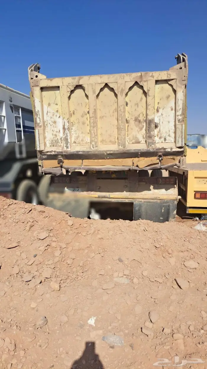 صندوللبيع مقاس 23 مديل 2011 1