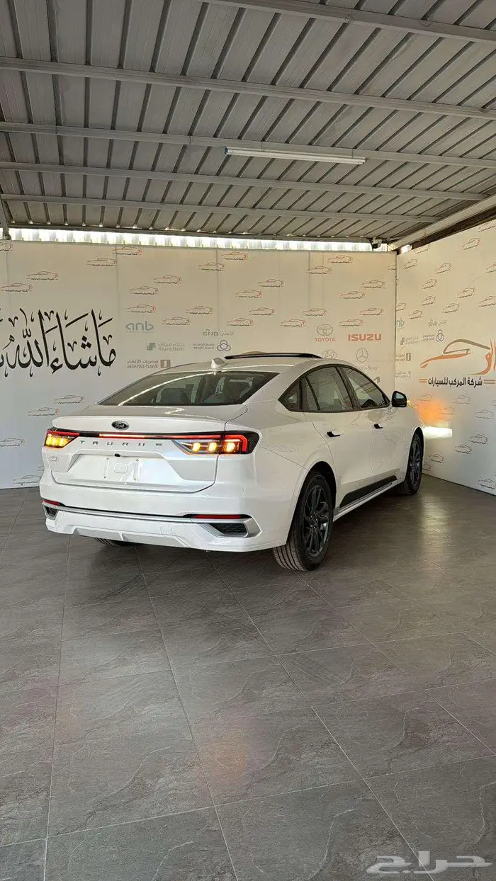 فورد تورس فئة امبيانتي استاندر سعودي 2026 4