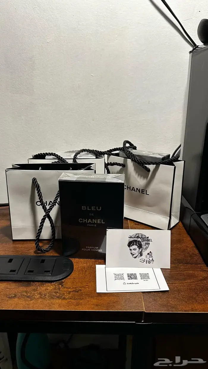جميع انواع العطور متوفره وبسعر الجمله 0