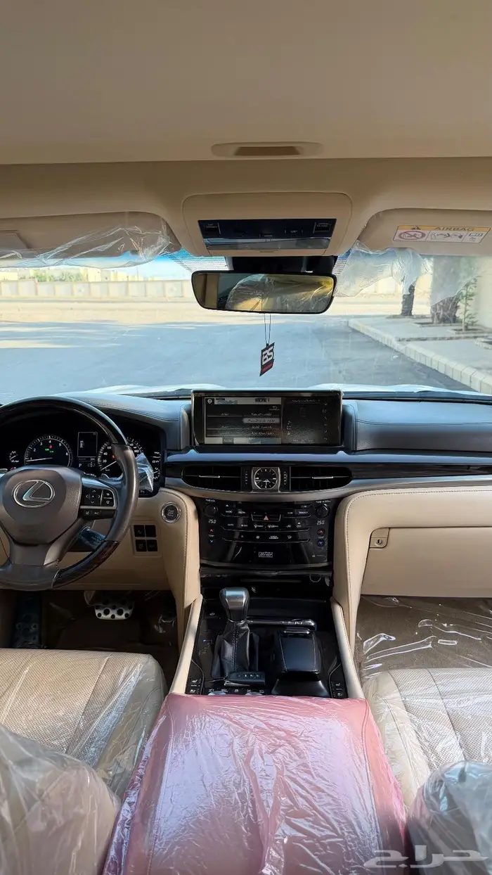 جيب لكزس LX570 موديل 2018 عداد 173 ألف 10