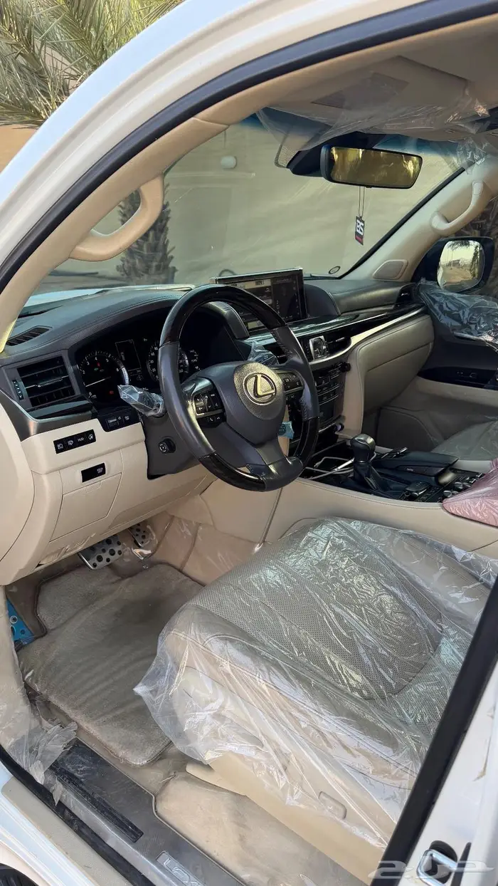 جيب لكزس LX570 موديل 2018 عداد 173 ألف 8