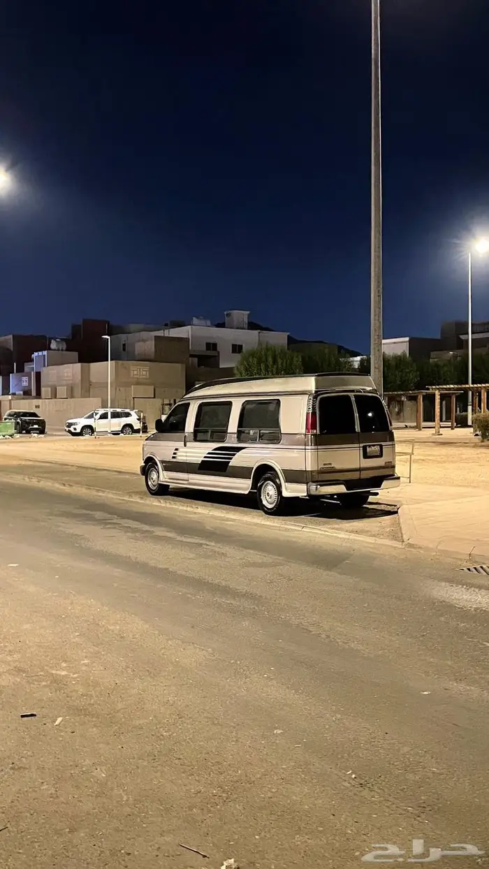 فان سافانا GMC ستار كرافت سقف عالي 2