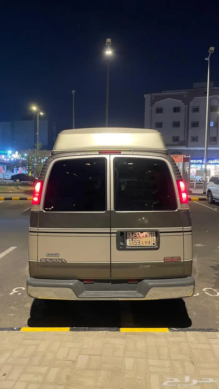 فان سافانا GMC ستار كرافت سقف عالي 19