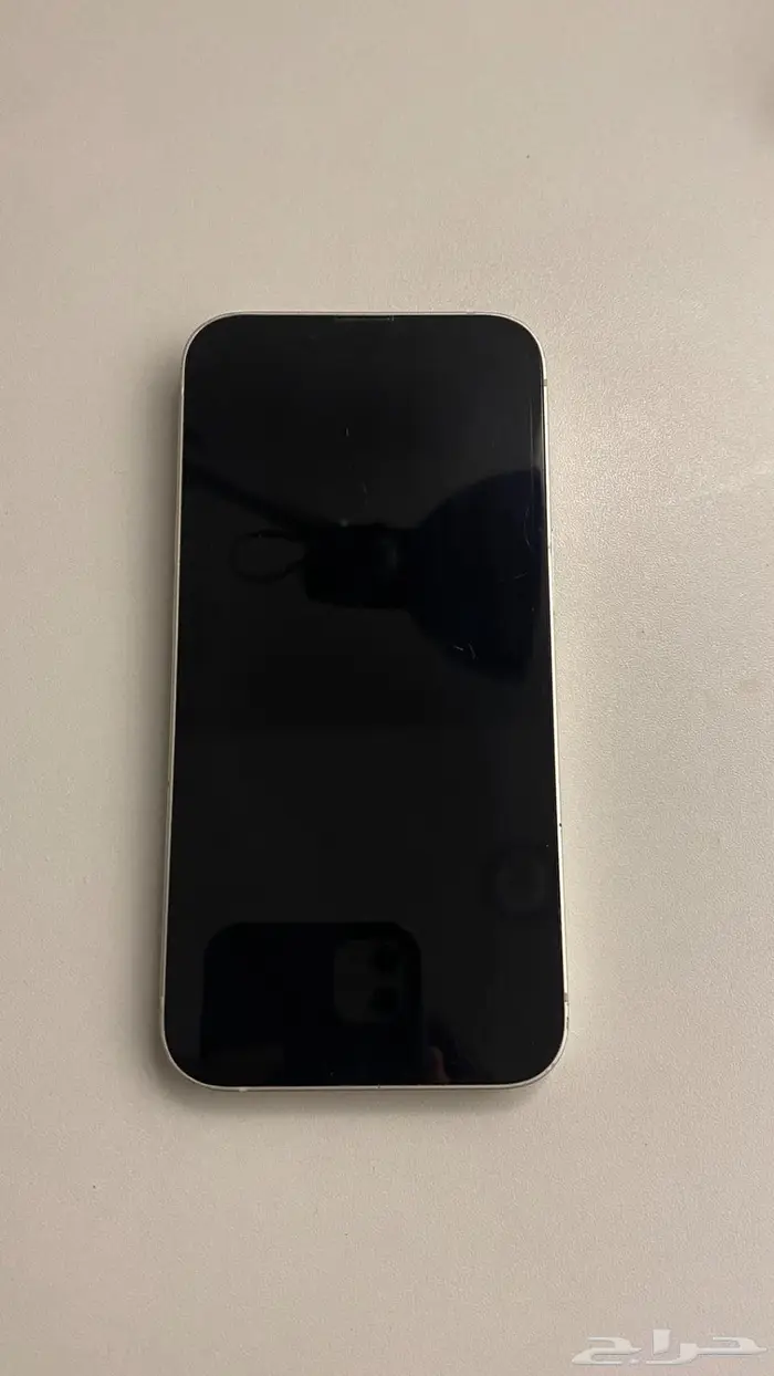 ايفون 13 ابيض 1100 قابل للمفاوضه 3