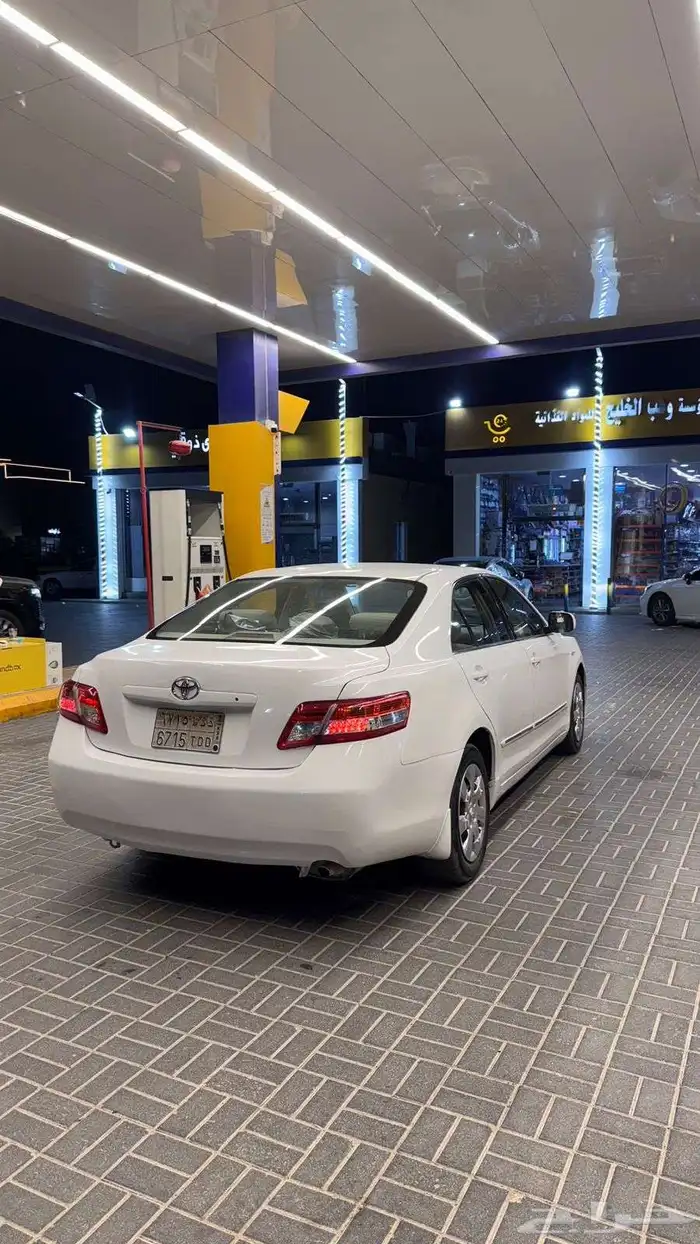 كامري تويوتا 2011 3