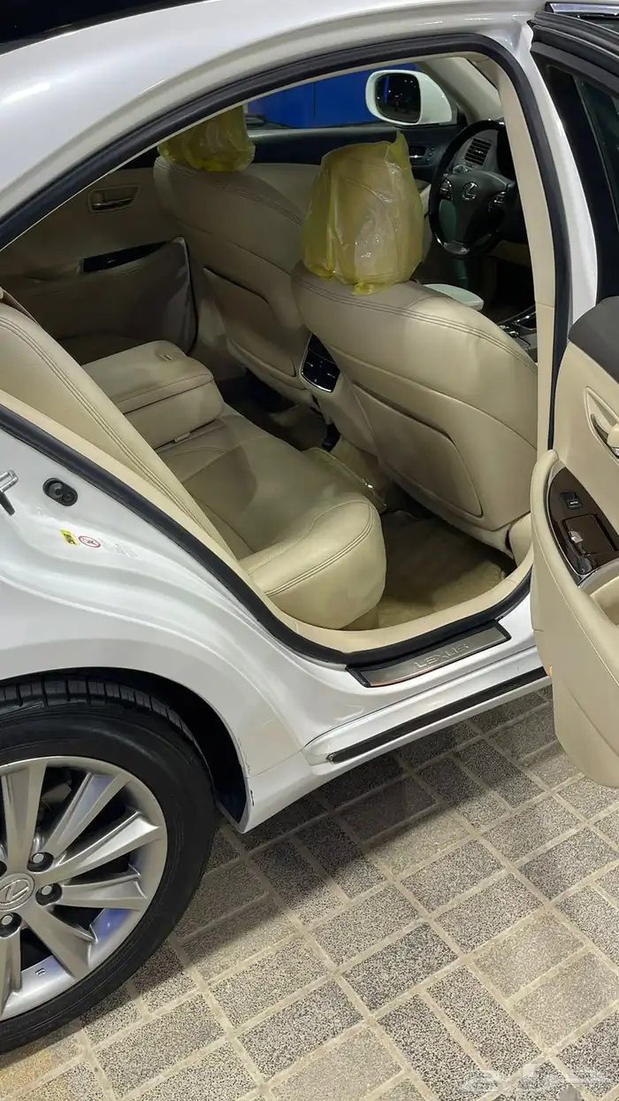 البيع لكزس 350 بدي وكاله ماعد رفرف قدام رش بدون معجون 15