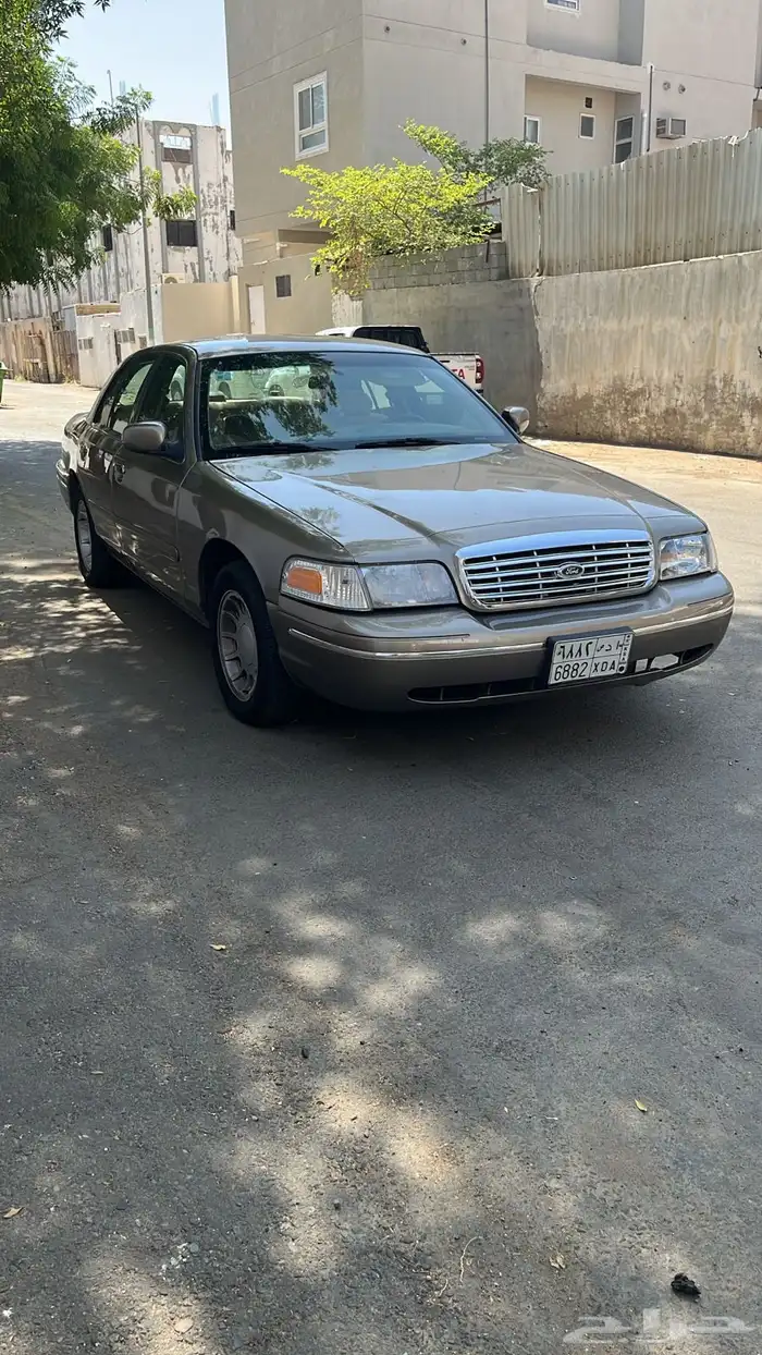 فورد فكتوريا 1