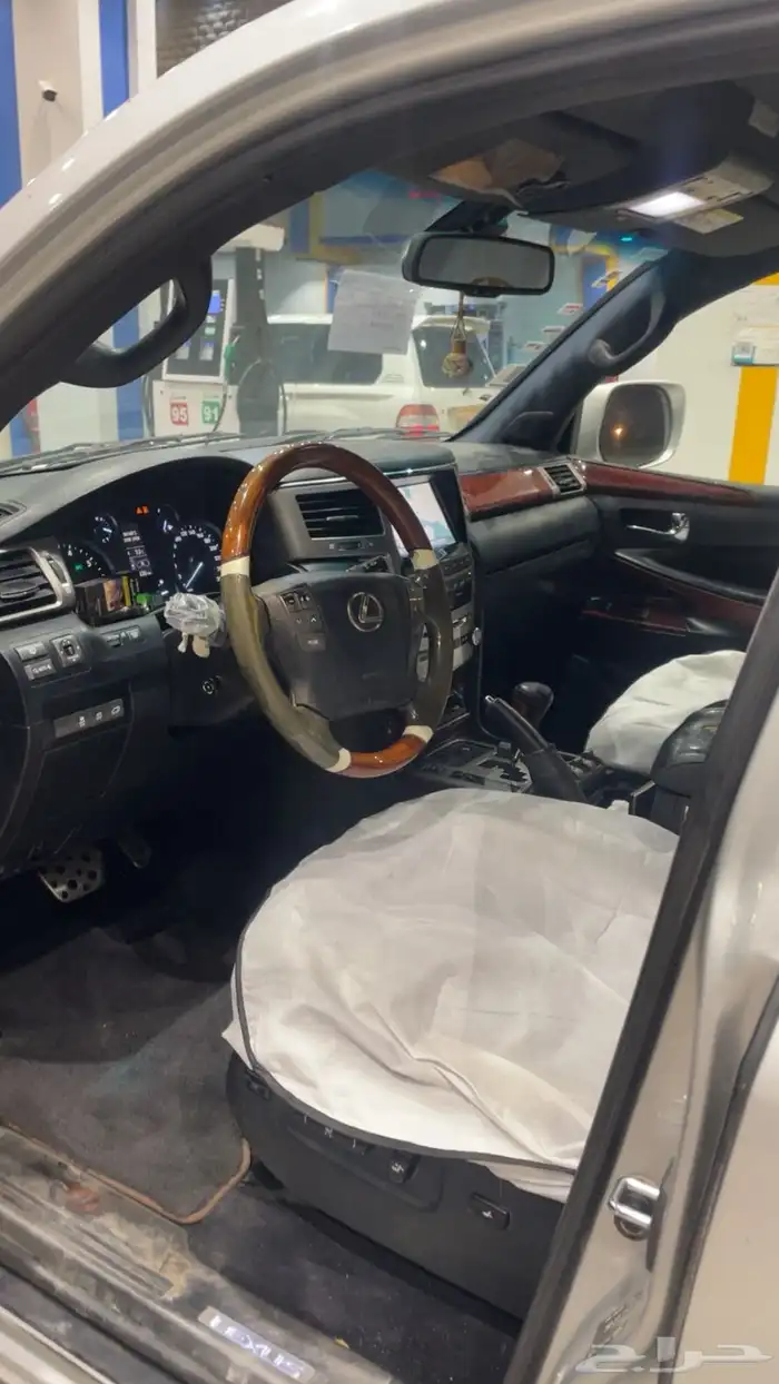 جيب لكزس 2015 0