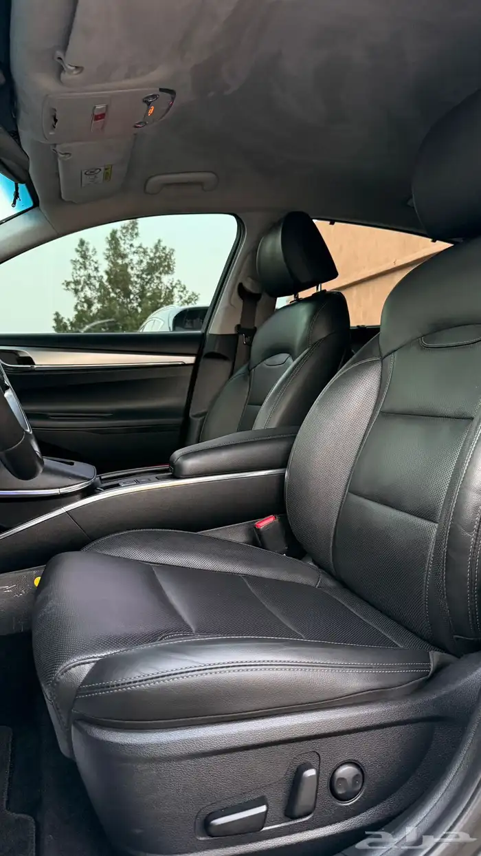 هونداي ازيرا 2023 ( بنزين) فل كامل بحالة الوكالة 8