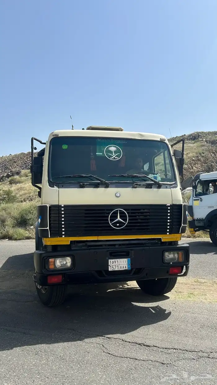 ثلاثة مسكسات مرسيدس البي سناقل نظيفه بسائقيها 14