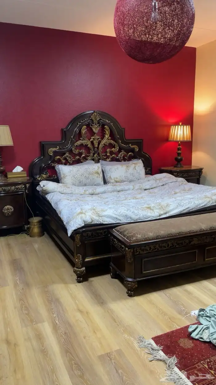 غرفة نوم من مفروشات العمر 0
