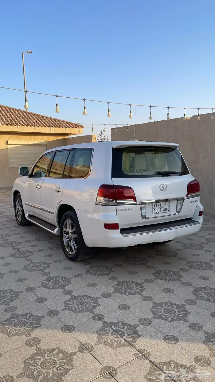 جيب لكزس 2012 6