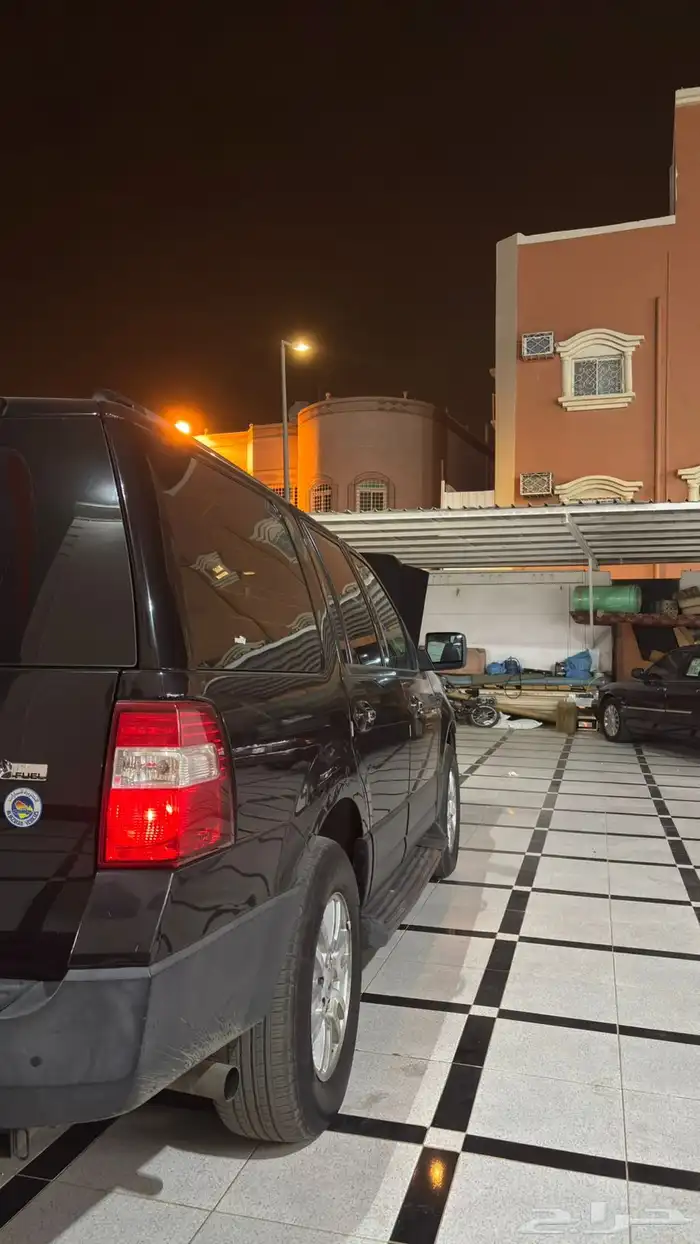 فورد اكسبديشن بدون دبل اللون اسود موديل 2013 6