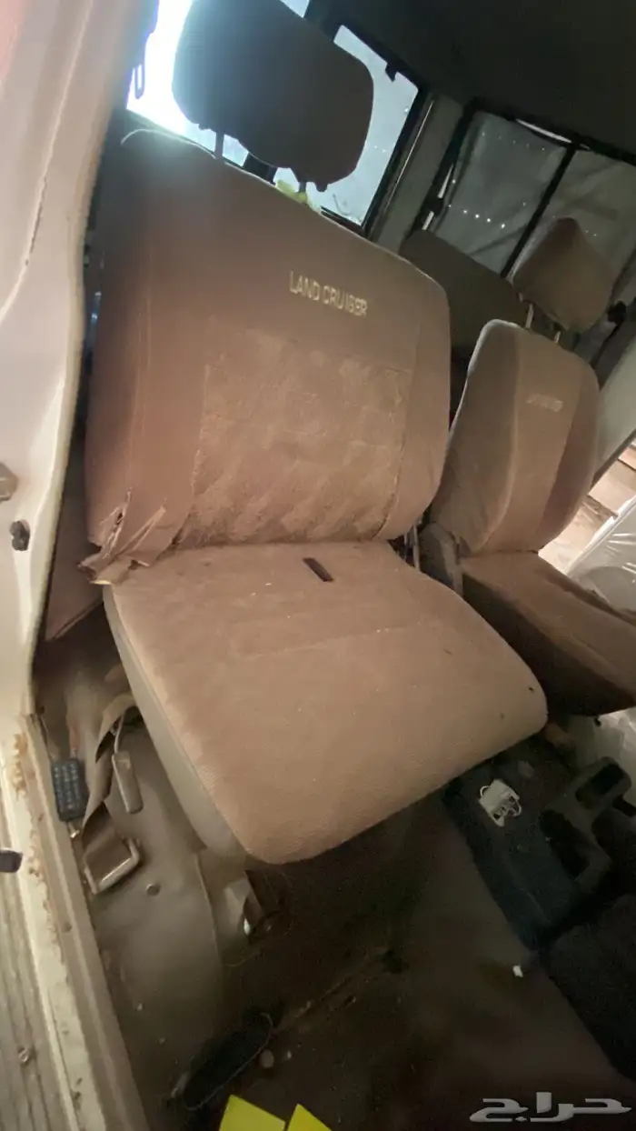 لاند كروزر شاص ربع قطع غيار مستعمل محركات شرط السياره مسقطه 0