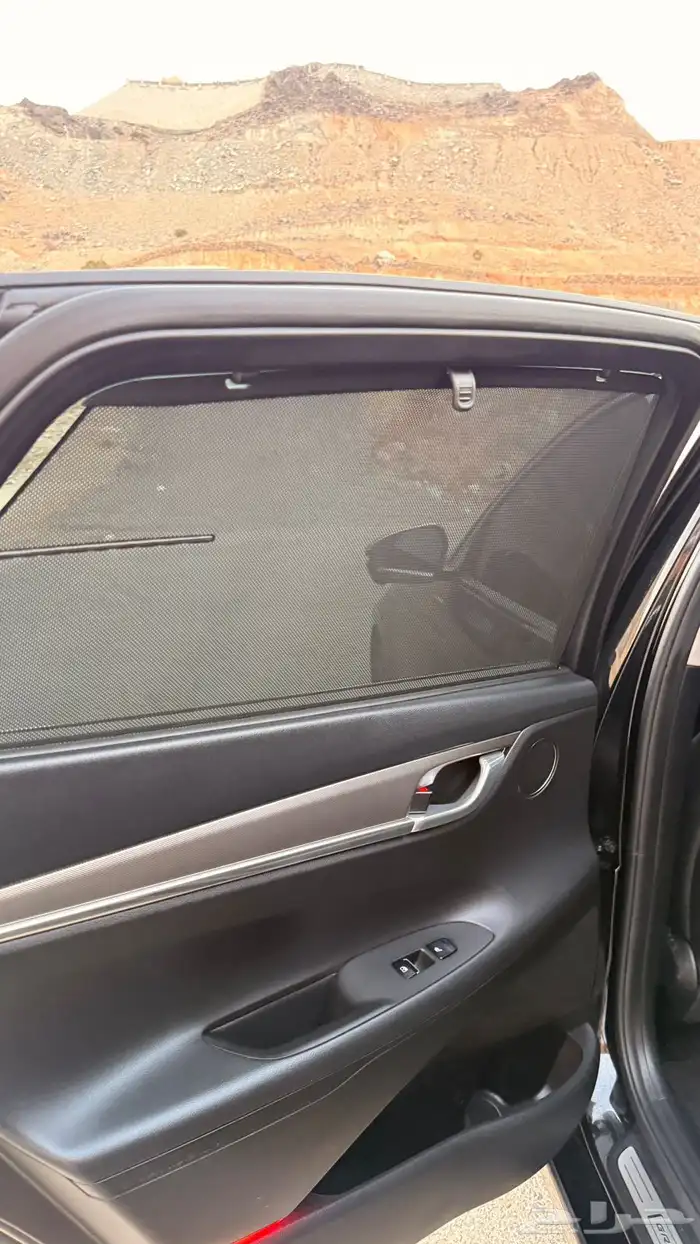 هونداي ازيرا 2023 ( بنزين) فل كامل بحالة الوكالة 14