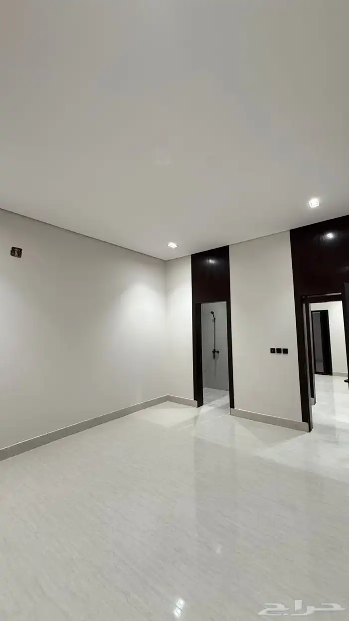 شقة للبيع في حي المعالي 10