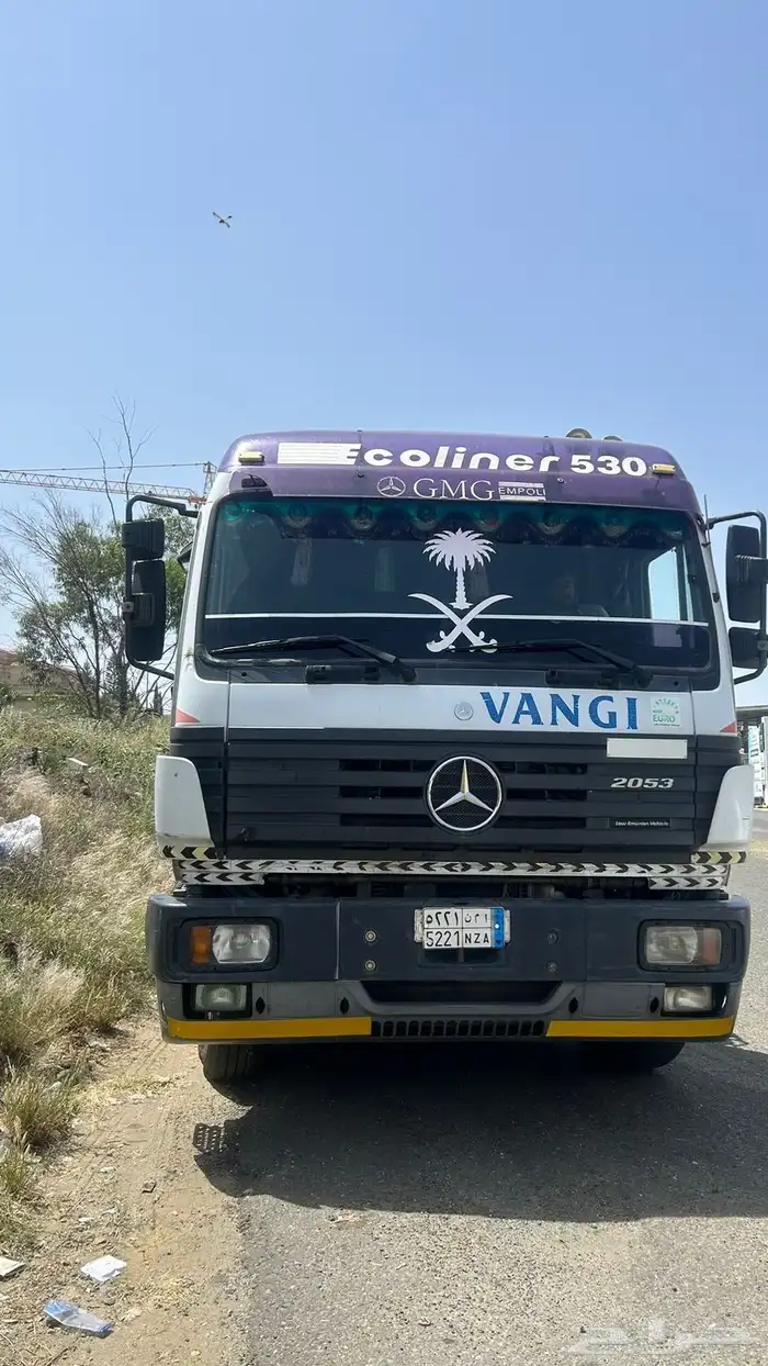 ثلاثة مسكسات مرسيدس البي سناقل نظيفه بسائقيها 3