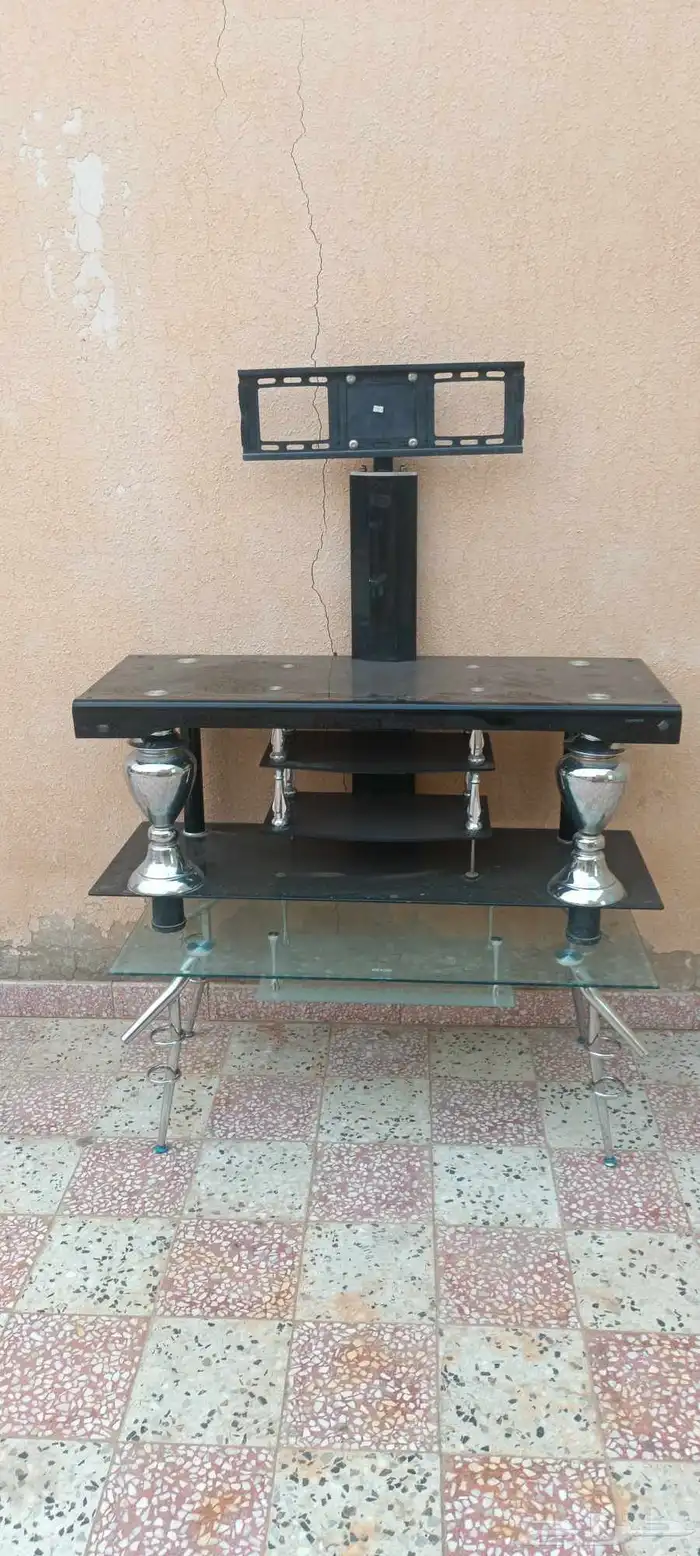 2طاوله بحاله ممتازه 0