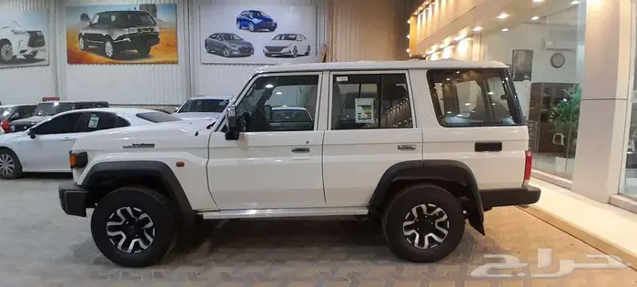 أقل سعر 235000 ربع 5 أبواب بنزين سعودي فل كامل 1