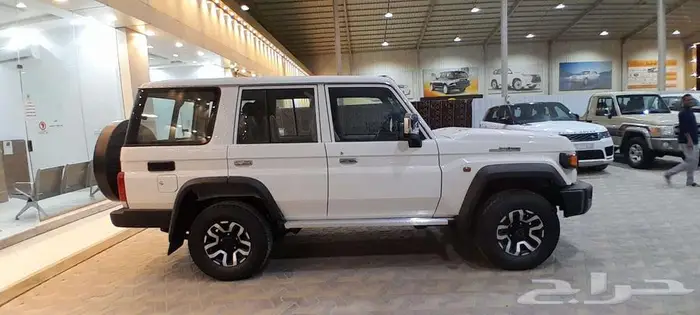 أقل سعر 235000 ربع 5 أبواب بنزين سعودي فل كامل 2