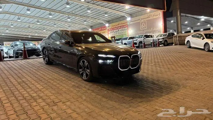 بي أم دبليو 735i موديل 2026 فل كامل أند فجول جديد M Kit 4