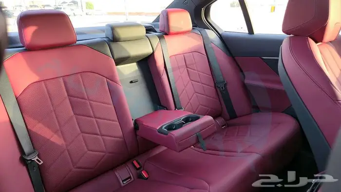 2025 BMW 5-SERIES 520i 2.0T RWD GCC 0Km ضمان الوكيل 16