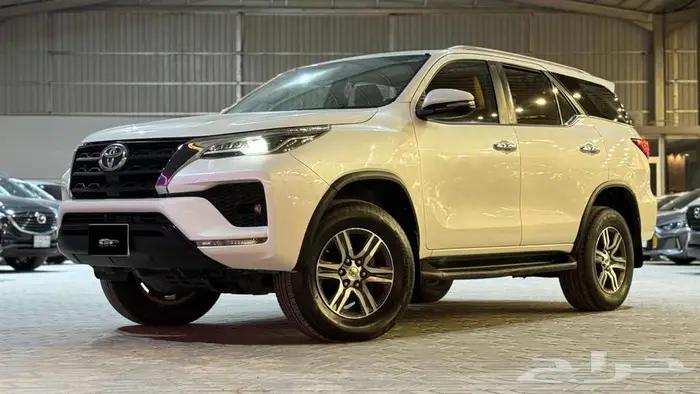 تويوتا فورتشنر VX 2022 9