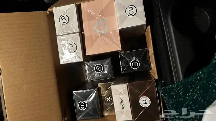 جميع انواع العطور متوفره وبسعر الجمله 6