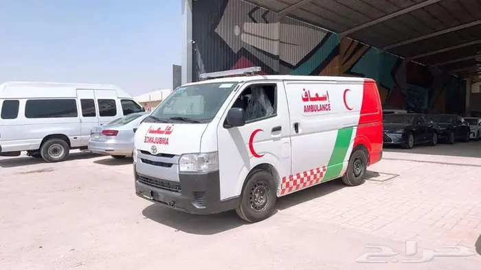 اسعاف تويوتا هايس خليجي بنزين سقف منخفض جير عادي 2025 1