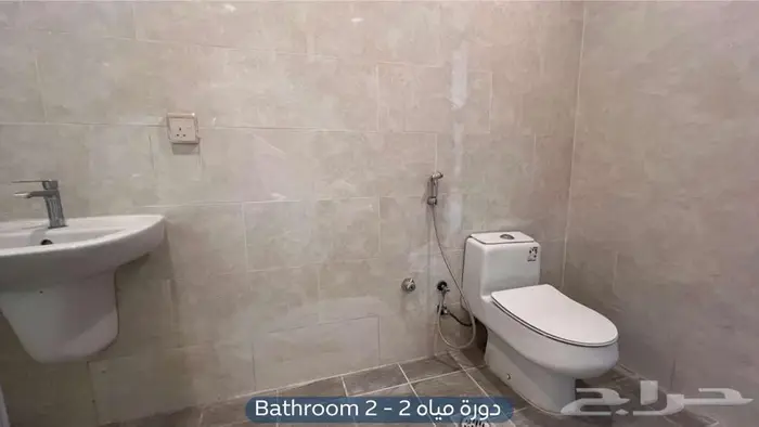 فيلا للإيجار   حي الجنادرية 14