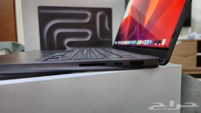 ماك بوك برو 14 إنش   M4 Pro رامات 24 جيجا - 1 تيرا 3
