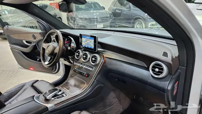 مرسديس GLC250 2016 18
