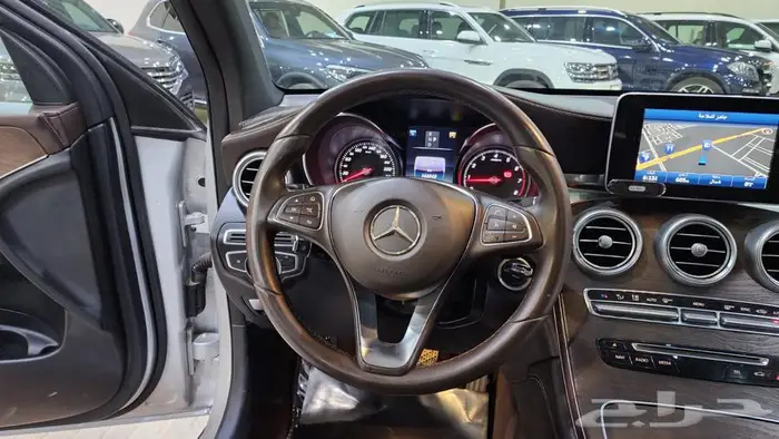 مرسديس GLC250 2016 17