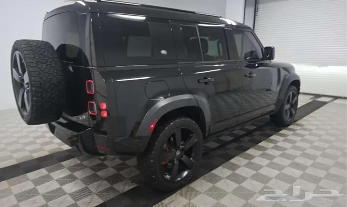 2023 Land Rover Defender 110 X 5