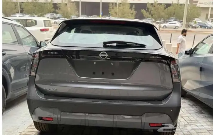 نيسان كيكس ستاندر 2025 3