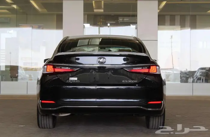لكزس - ES300 Bh هايبرد -2025- نص فل- خليجي 19
