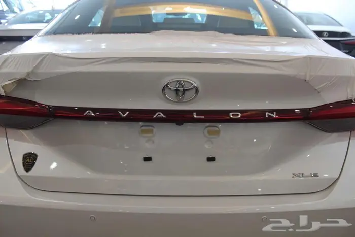 تويوتا افالون XLE بريمي موديل 2022 3