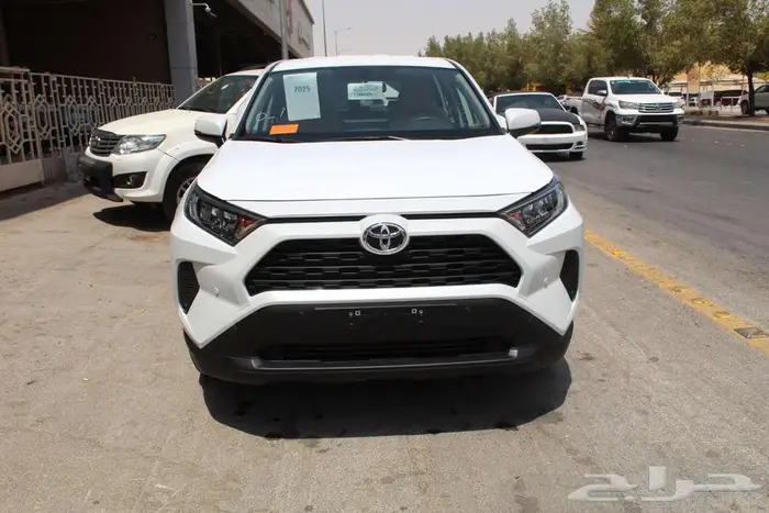 تويوتا راف فو 2.0 LE بنزين دبل 2025 0