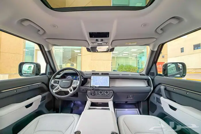 لاند روفر ديفندر S 110 2025 اسود خليجي زيرو 6