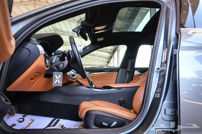 بي ام دبليو 520i موديل 2022 12