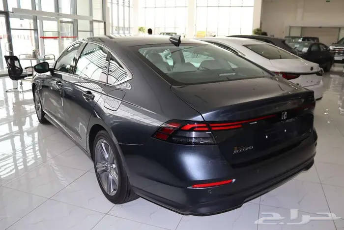 هوندا أكورد فئة EX موديل 2025 3