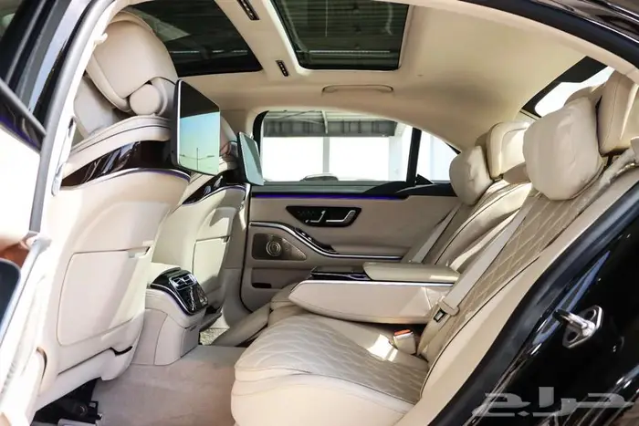 مرسيدس S580 AMG موديل 2022 عداد 65 الف كم 17